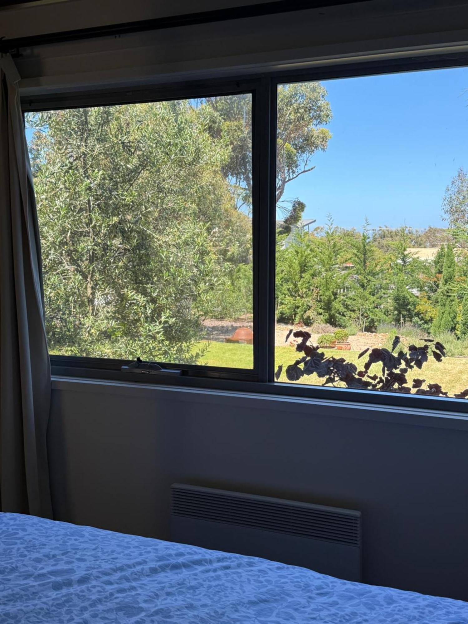 Point Roadknight With Ocean And Tree Views Anglesea Villa Exterior photo